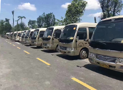 考斯特中巴車隊(duì)